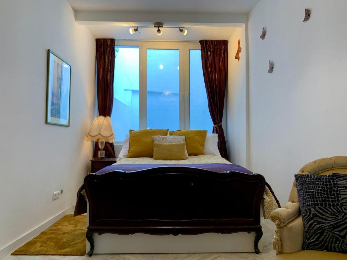 Romance & The Appartement Lagos
