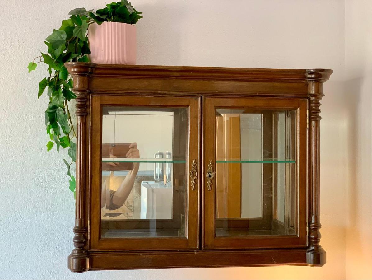 Romance & The Appartement